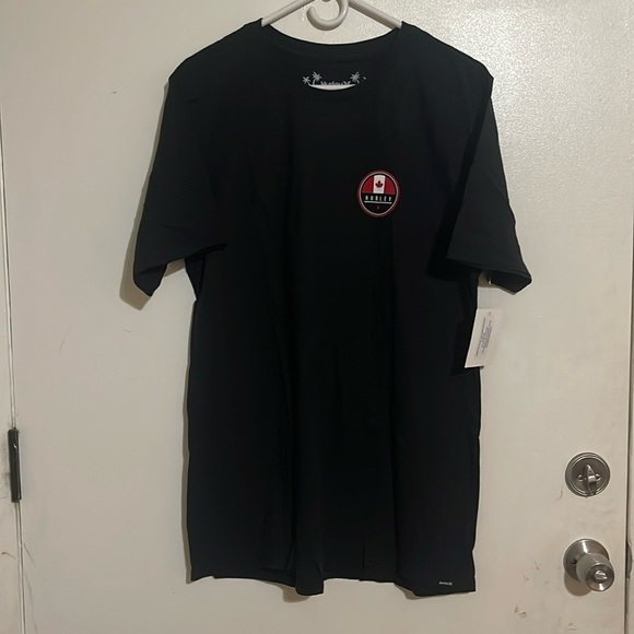 Hurley Canada Tee Shirt - Picture 1 of 7